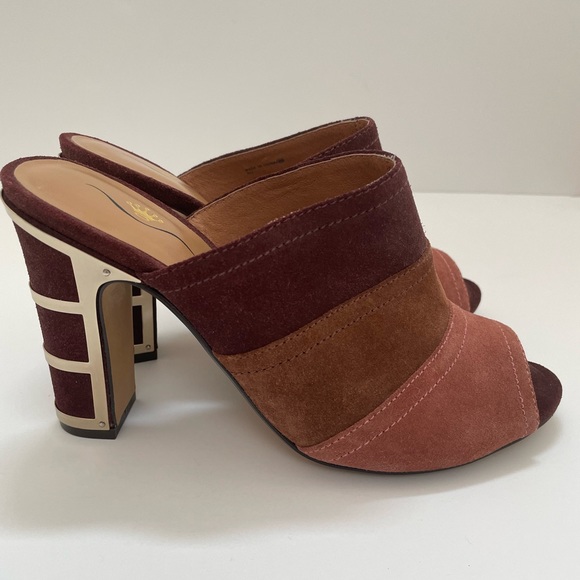 Nina Originals Shoes - Nina Original 3 color suede. Size 71/2